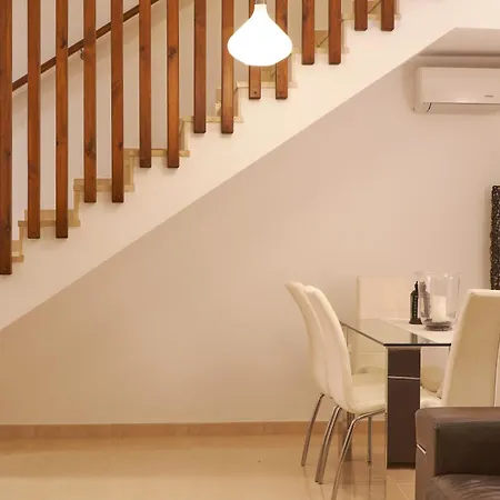 Solsidan Pool, Jacuzzi, A/c 15 Minutes Walking To Marina Rubicon