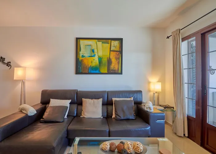 Villa Solsidan Pool, Jacuzzi, A/c 15 Minutes Walking To Marina Rubicon