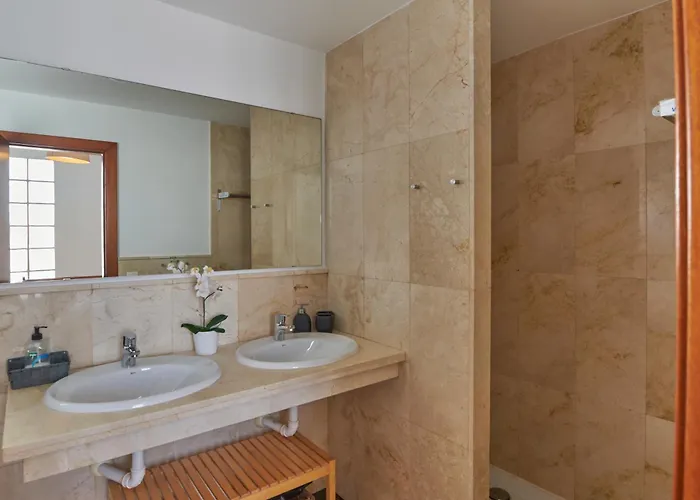 Villa Solsidan Pool, Jacuzzi, A/c 15 Minutes Walking To Marina Rubicon