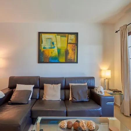Βίλα Solsidan Pool, Jacuzzi, A/c 15 Minutes Walking To Marina Rubicon