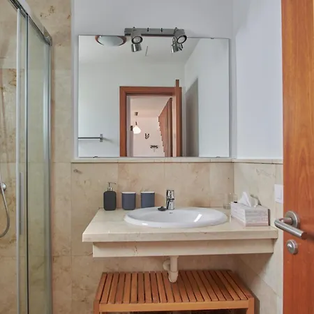Βίλα Solsidan Pool, Jacuzzi, A/c 15 Minutes Walking To Marina Rubicon *
