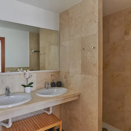 Βίλα Solsidan Pool, Jacuzzi, A/c 15 Minutes Walking To Marina Rubicon