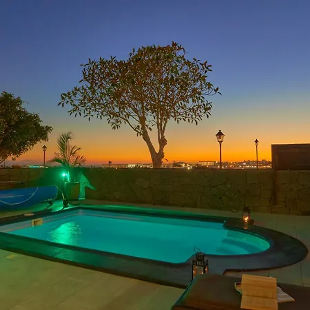 Solsidan Pool, Jacuzzi, A/c 15 Minutes Walking To Marina Rubicon Πλάγια Μπλάνκα