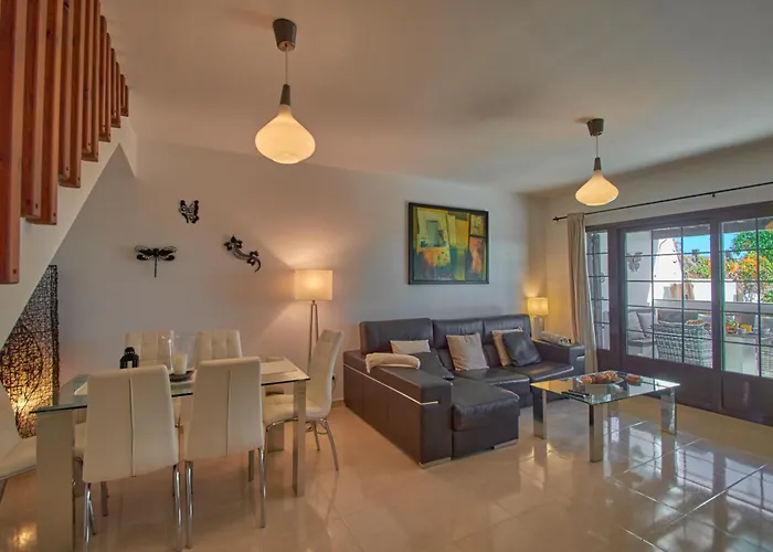 Solsidan Pool, Jacuzzi, A/c 15 Minutes Walking To Marina Rubicon Villa Playa Blanca