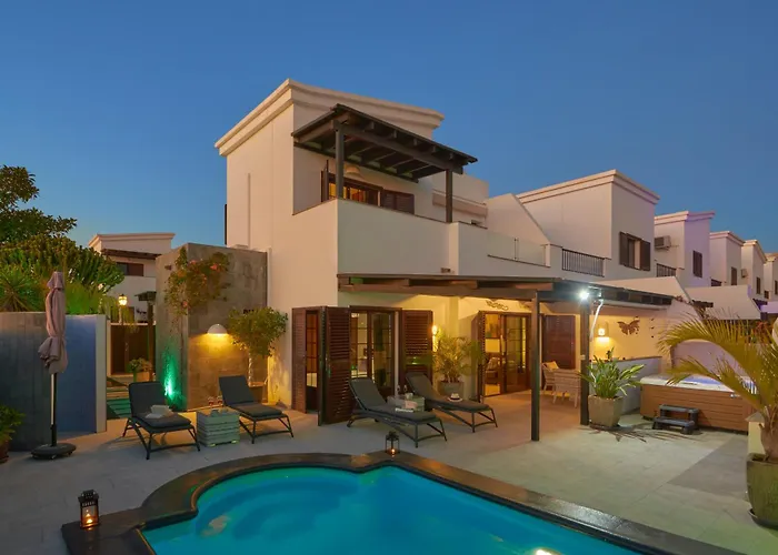 Solsidan Pool, Jacuzzi, A/c 15 Minutes Walking To Marina Rubicon * Playa Blanca