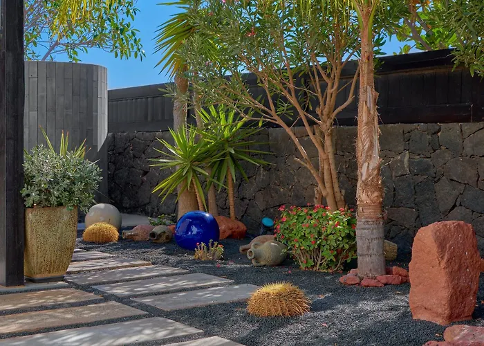 Solsidan Pool, Jacuzzi, A/c 15 Minutes Walking To Marina Rubicon Villa Playa Blanca