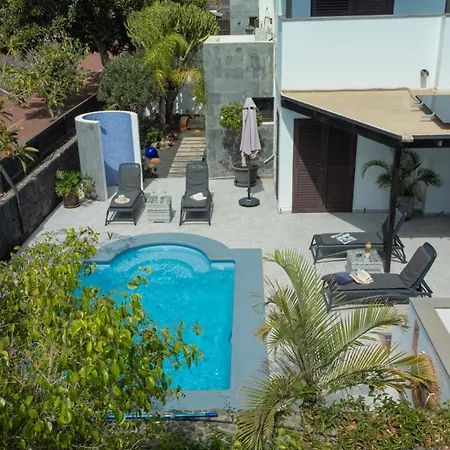 Solsidan Pool, Jacuzzi, A/c 15 Minutes Walking To Marina Rubicon *