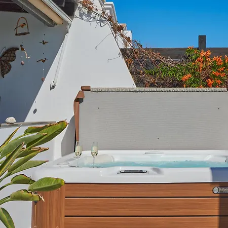 Solsidan Pool, Jacuzzi, A/c 15 Minutes Walking To Marina Rubicón