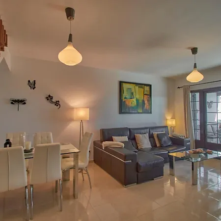 Solsidan Pool, Jacuzzi, A/c 15 Minutes Walking To Marina Rubicon فيلة بلايا بلانكا