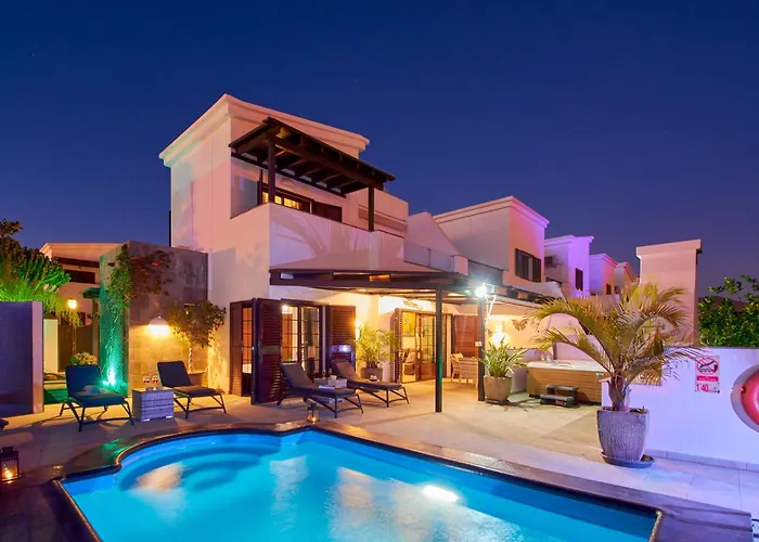 Solsidan Pool, Jacuzzi, A/c 15 Minutes Walking To Marina Rubicón *